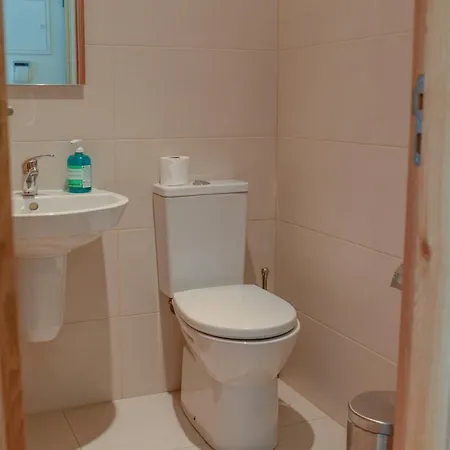 Brown Cozy Appartement Lissabon